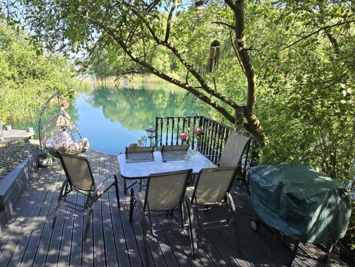 Luxury Lakeside Caravan With Hottub And Private Fishing Peg, Tattershall Lakes Экстерьер фото